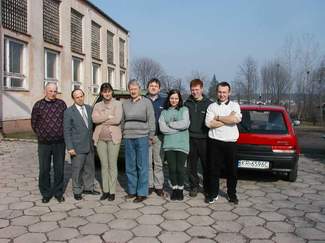 Nasza grupa wraz dyrektorem  Tumliskiego Gimnazjum (drugi od lewej)